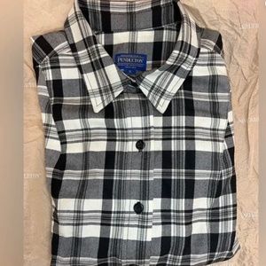 Classic Pendleton Black & White Plaid 100% Virgin Wool Dress Shirt; Medium; NWT